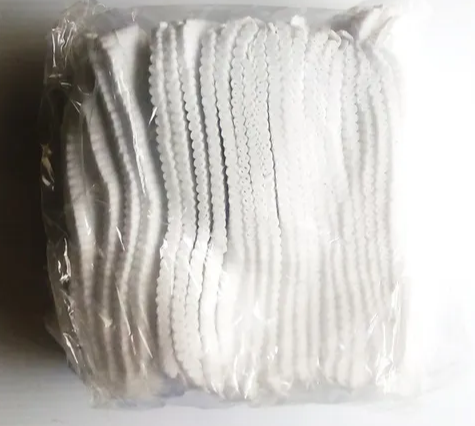 GORRO PLISADO BLANCO CON 100